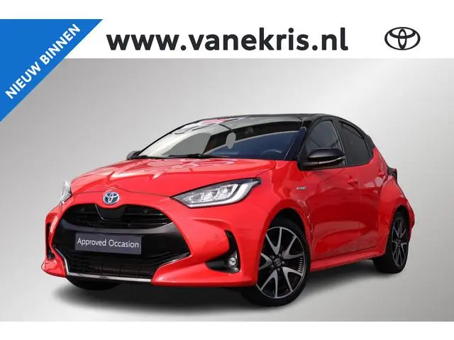 Toyota Yaris 1.5 Hybrid Launch Edition, Head Up Display, Stoelverwarming, stuurverwarming, Apple Car...