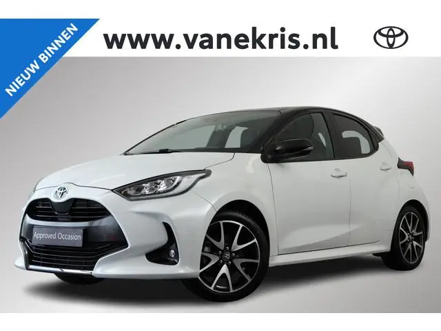 Toyota Yaris 1.5 Hybrid Executive Limited Bitone, HUD
