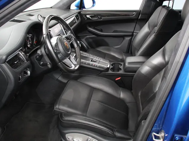 Porsche Macan 3.6 Turbo 400pk Automaat Full options! Panorama dak Luchtvering Sportuitlaat Burmester...