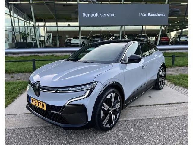 Renault Megane E-Tech EV60 Optimum Charge Iconic 220PK / 360 Camera / Winter pakket / Harman Kardon...