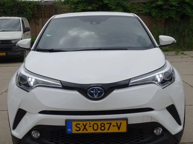 Toyota C-HR 1.8 Hybrid Energy