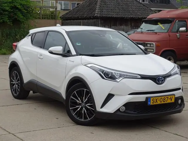 Toyota C-HR 1.8 Hybrid Energy