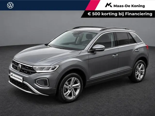 Volkswagen T-Roc 1.0 TSI 110pk Life · Trekhaak · Camera · Dodehoeksensoren · Adaptive Cruise Control...