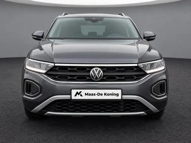 Volkswagen T-Roc 1.0 TSI 110pk Life · Trekhaak · Camera · Dodehoeksensoren · Adaptive Cruise Control...