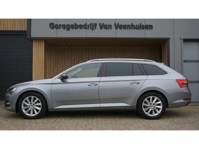 Skoda Superb Combi 1.4 TSI 218pk iV Business Edition Pano.Dak 360-View Premium Sound 17inch LM ACC T...