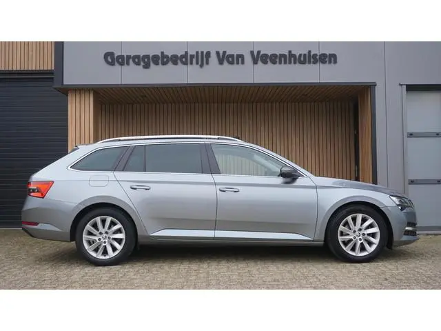 Skoda Superb Combi 1.4 TSI 218pk iV Business Edition Pano.Dak 360-View Premium Sound 17inch LM ACC T...