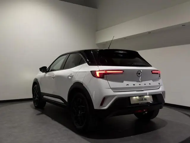 Opel Mokka-e GS Line 50-kWh 11kw bl. | ACC | Keyless | Stoelen & stuur verwarmd | Matrix Intellilux...