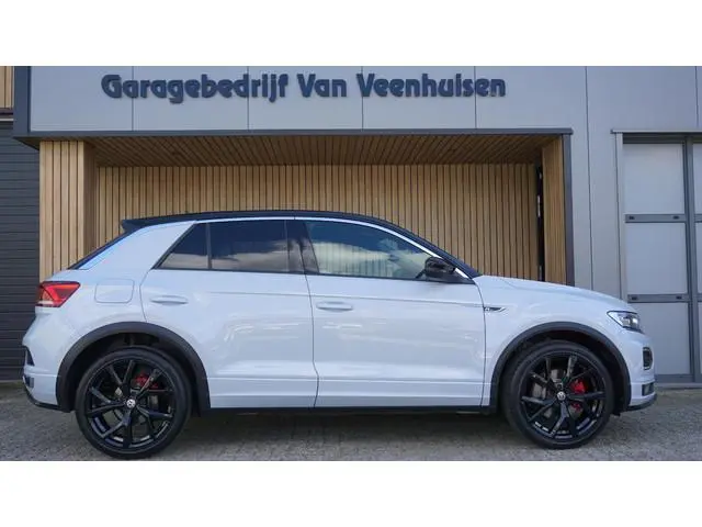Volkswagen T-Roc 1.5 TSI 150PK DSG 2x R-Line Virtual Cockpit LED 19inch *Black Pack* ACC 79723km *Ze...