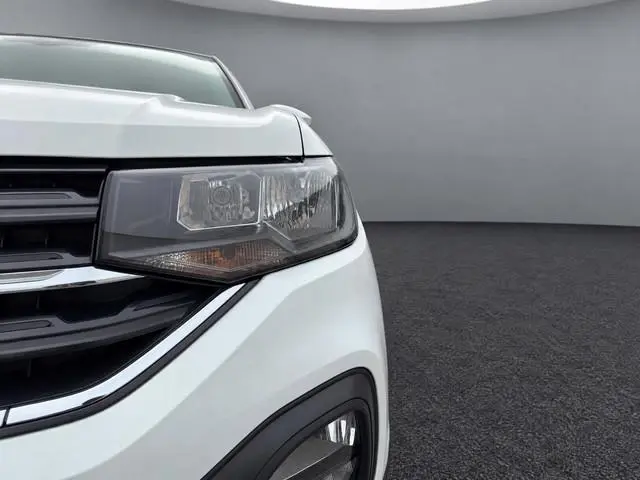 Volkswagen T-Cross 1.0 TSI 95pk Life · Apple/Android Car Play · Trekhaak · P-Sensoren · Airco · 16"V...