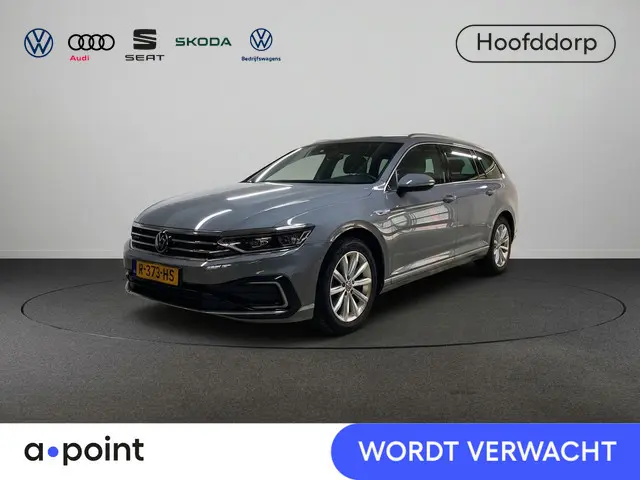 Volkswagen Passat Variant 1.4 TSI PHEV GTE Business 218 pk Automaat (DSG) | Navigatie | Parkeersenso...