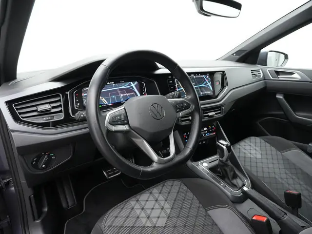 Volkswagen Polo 1.0 TSI 95 pk DSG R-Line | Panoramadak | Navigatie Discover Pro | IQ Light | Beats |...