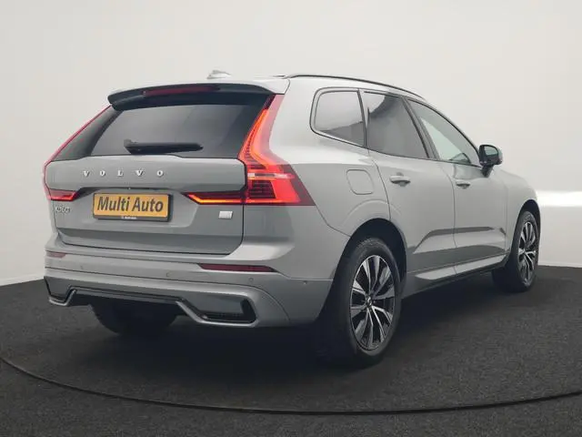 Volvo XC60 T6 AWD Plus Dark LONG RANGE PHEV 350pk Dealer O.H. | Panodak | 360 Camera | Sportstoelen...