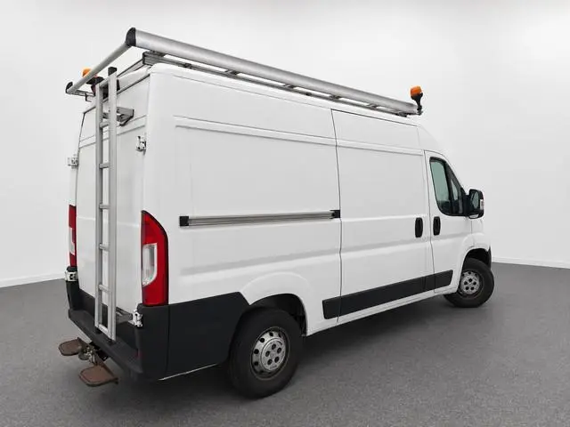 Peugeot Boxer 2.2 BlueHDi 165PK Premium L2H2 Trekhaak Navigatie Camera Airco Bluetooth Cruise Contro...
