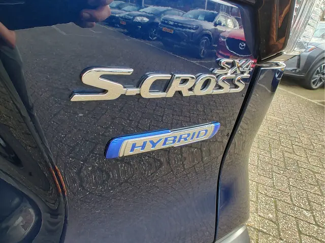 Suzuki S-Cross