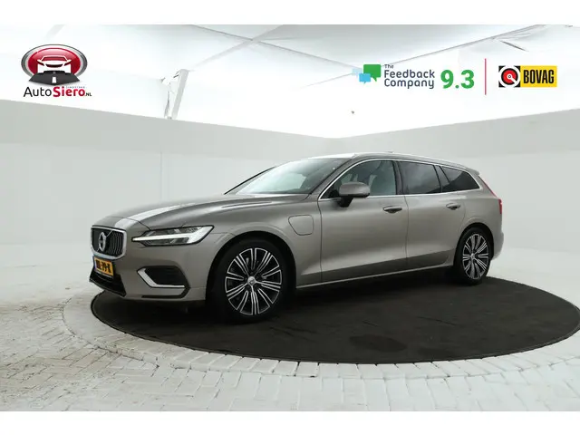 Volvo V60 2.0 T8 Twin Engine AWD Inscription Panorama, Leer, Navigatie