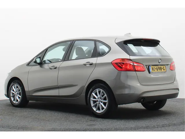 BMW 2-serie Active Tourer 216i LED, Climate, Cruise, Bluetooth, PDC