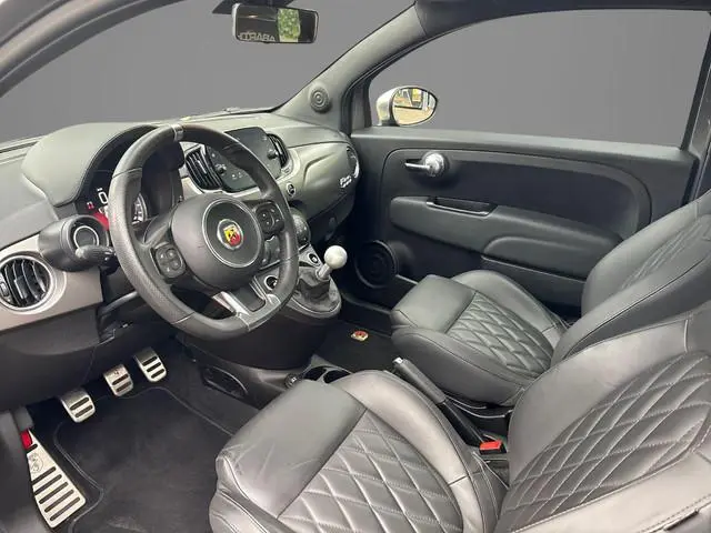 Abarth 500 1.4 T-Jet 165pk Turismo | Navigatie | Lederen bekleding | Climate Control | LMV 17"|
