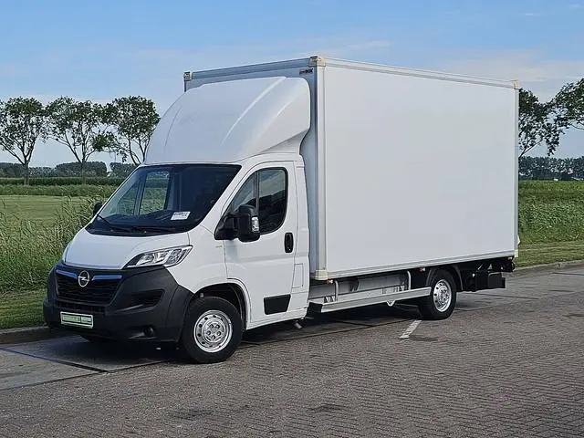 Opel Movano