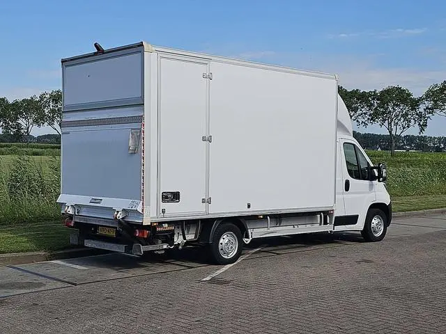 OPEL MOVANO 2.2 bakwagen laadklep!