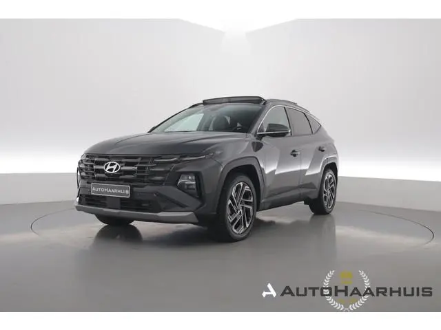 Hyundai Tucson 1.6 T-GDI PHEV Premium 4WD Facelift! | Rijklaar! | Pano | Stoelventilatie | Krell Aud...