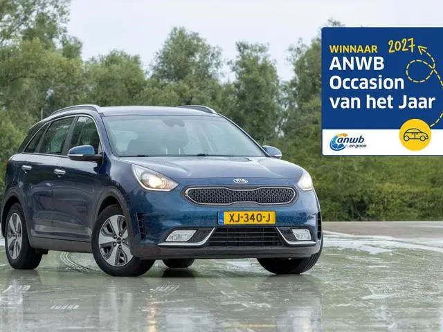 Kia Niro 1.6 GDi Hybrid DynamicPlusLine | Stuur-/stoelverwarming | Camera | Leer | Navi | Clima | Cr...