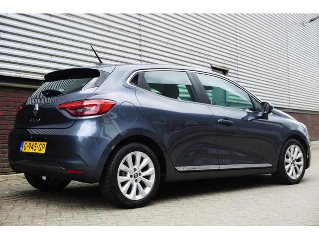 Renault Clio 1.0 TCe Intens/Half leer/Groot navigatie/Carplay/ Camera.