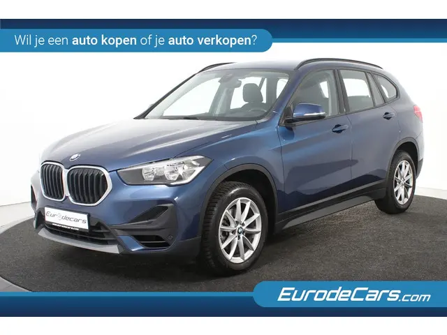 BMW X1 sDrive18i *1ste eigenaar*Navigatie*Standkachel*PDC*