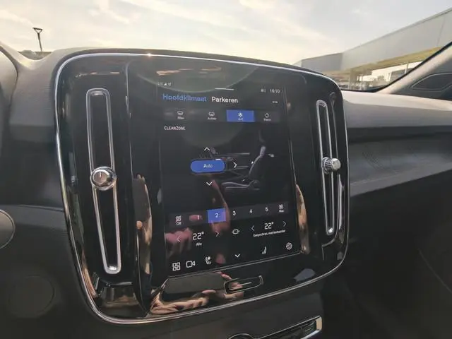 Volvo C40