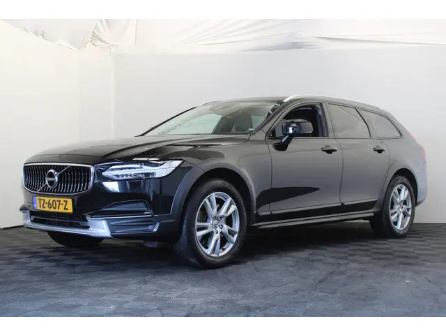 Volvo V90 Cross Country 2.0 T5 90th Anniversary Edition