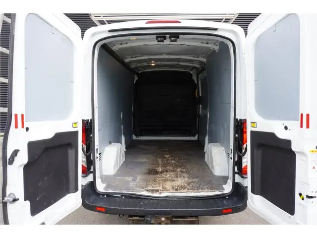 Ford Transit 350 2.2 TDCI 125pk L3H2 Trekhaak Iimperiaal Airco Camera Parkeersensoren