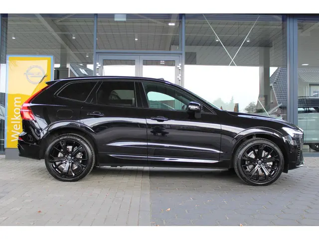 Volvo XC60 2.0 T8 Plug-in hybrid AWD Plus Black Edition Elek. Trekhaak | 360 Camera | Panorama dak |...