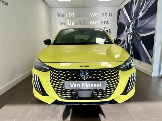 Peugeot 208 1.2 Hybrid 145 e-DCS6 GT | Draadloze Apple Carplay / Android Auto | Panorama dak | 360°...