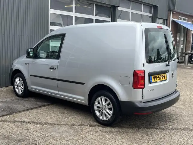 Volkswagen Caddy 2.0 TDI L1H1 Btw en Bpm vrij!! Airco Euro 6 Telefoonverbinding Lichtmetalenvelgen 2...