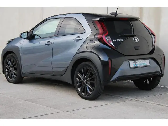 Toyota Aygo X 1.0 VVT-i MT Premium / CAMERA / ADAPT CRUISE / 18"LM VELGEN / FABRIEKSGARANTIE