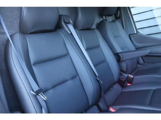 Renault Master E-Tech T35 L2H2 Advance long range 87 kWh Leder Trekhaak Camera Stoelverwarming Navig...
