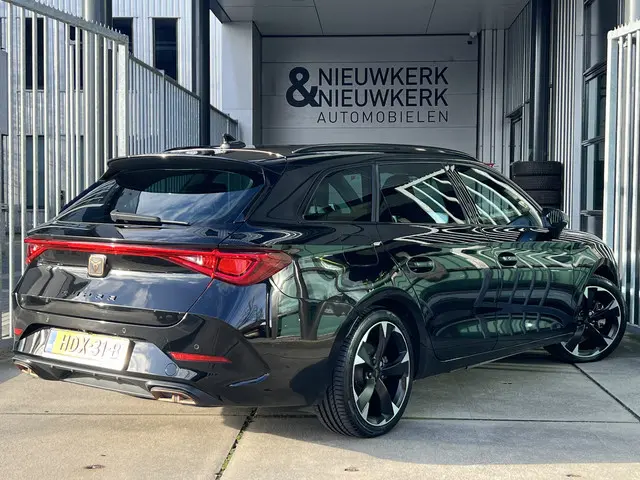 CUPRA Leon Sportstourer 1.4 e-Hybrid Business | AUTOMAAT | CARPLAY/ANDROID | CAMERA | NAVI | ADAPTIV...