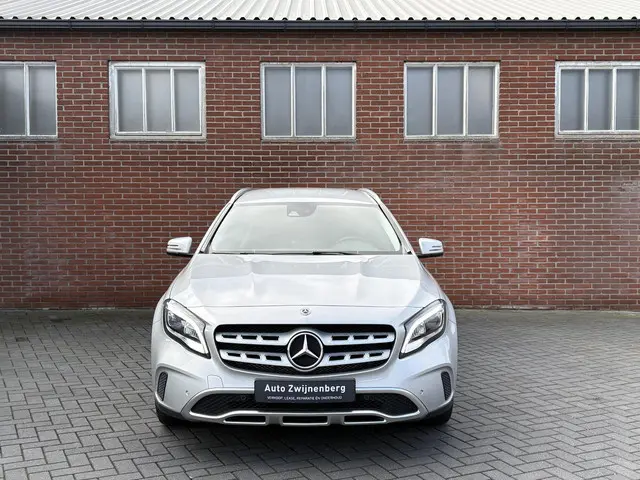 Mercedes-Benz GLA 180 | automaat | camera | navi