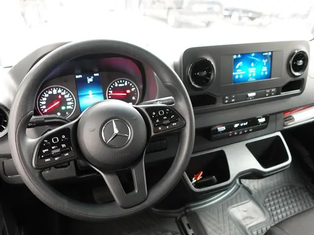 Mercedes-Benz Sprinter 315 Automaat Bakwagen Laadklep Meubelbak Airco Cruise Control Camera Apple Ca...