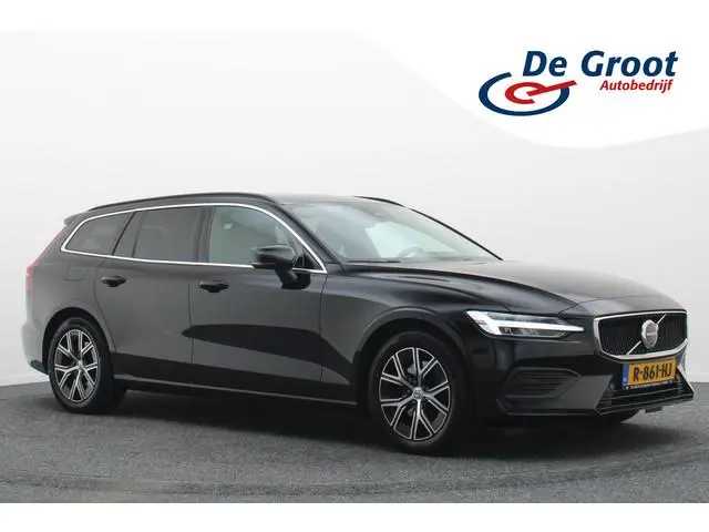 Volvo V60 2.0 B4 Core Climate Pack, ACC, Camera, Apple Carplay, Keyless, Trekhaak