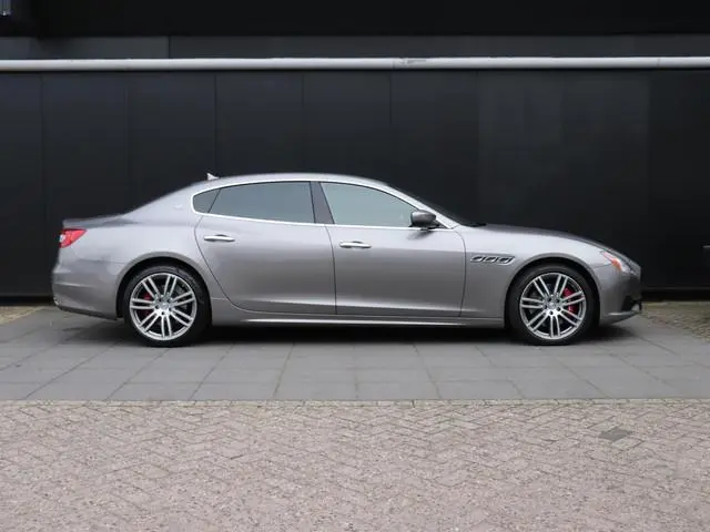 Maserati Quattroporte