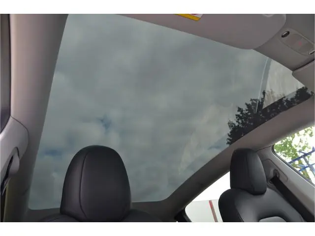 Tesla Model Y Long Range AWD 75 kWh Trekhaak (1.600kg), AutoPilot3.0 Ryzen