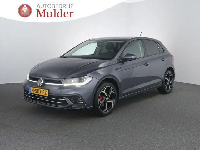 Volkswagen Polo 1.0 TSI R-Line | IQ-Matrix | Afneembare trekhaak | Clima | ACC | Carplay |