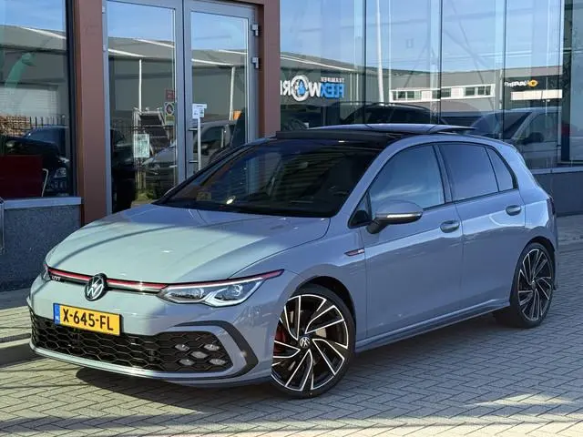 Volkswagen Golf 2.0 TSI GTI | Pano | Harman / Kardon | Achteruitrijcamera | HDD | Stoel / Stuurverwa...