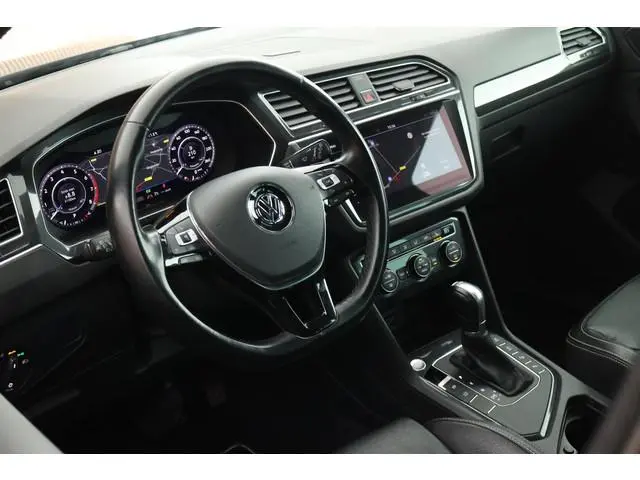 Volkswagen Tiguan 1.4 TSI ACT 150pk DSG R-Line Highline Trekhaak Camera Leder Keyless Virtual Cockpi...