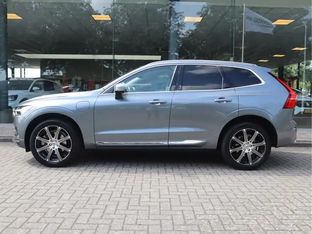 Volvo XC60 2.0 T8 Twin Engine AWD Inscription Navi / Elektr Trekh / 360 Camera / Leder / Memory / Bl...