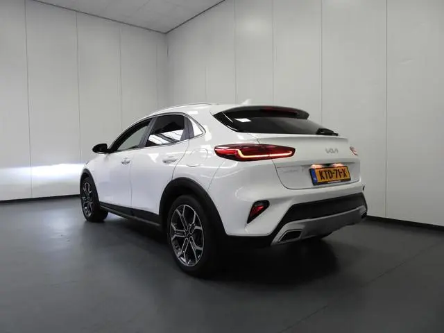 Kia XCeed 1.6 GDi PHEV Plug-In DynamicLine NAVI/CAMERA/LED/18"LMV!