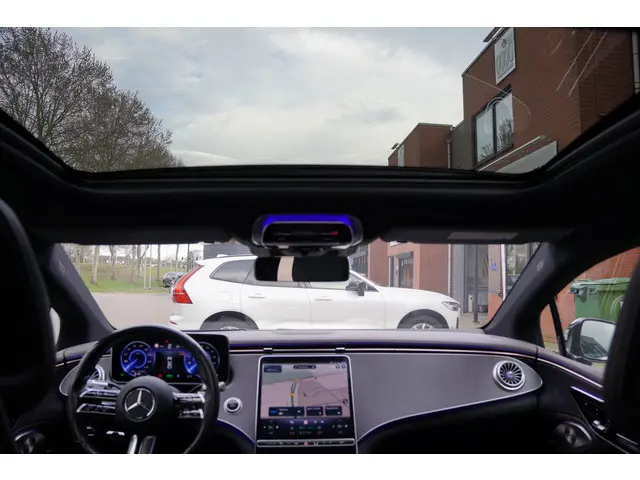 Mercedes-Benz EQS 450+ AMG Line 108 kWh / BTW / Pano / Garantie tm 2029 / Achteras besturing / Massa...
