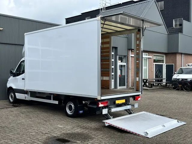 Mercedes-Benz Sprinter 311 2.2 CDI MARGE BTW / BPM VRIJ!! Bakwagen 750kg laadklep zijdeur Airco crui...