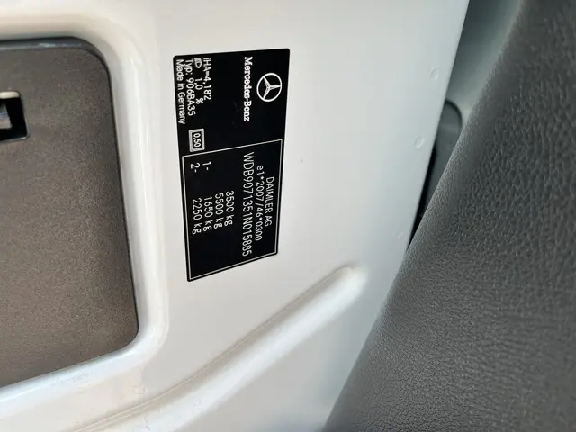 Mercedes-Benz Sprinter