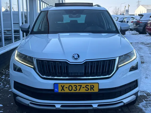 ŠKODA Kodiaq 2.0 TSI 4x4 Scout 7persoons | Pano | 360 Camera | Memory Stoelen | Adaptive Demping | S...